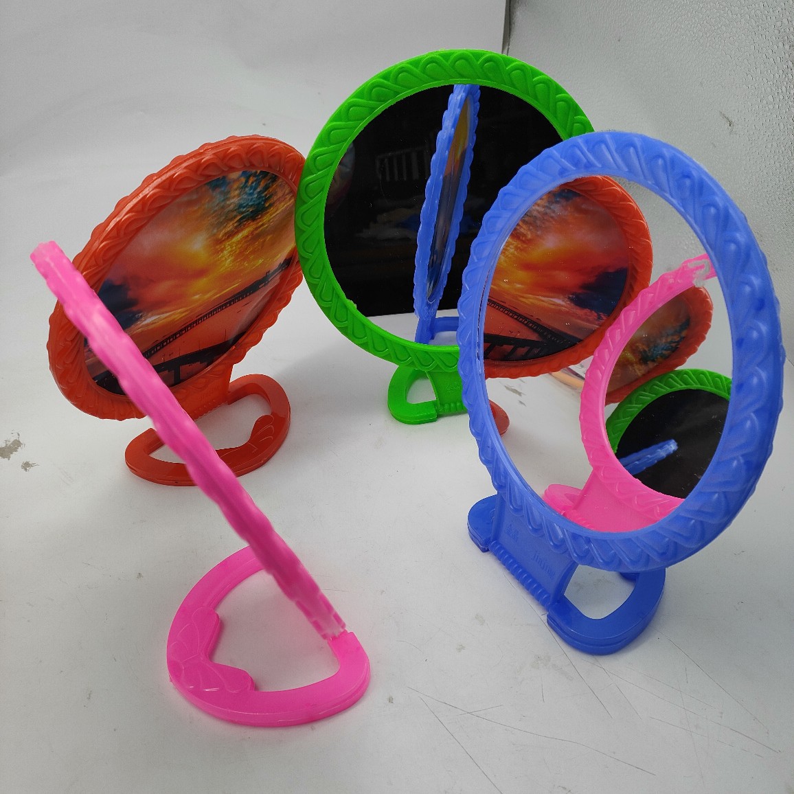 台式圆镜家用 可挂化妆镜 圆形镜子两元店热卖产品洗漱镜子批发